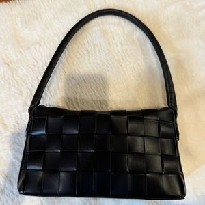 Black urban expression shoulder bag